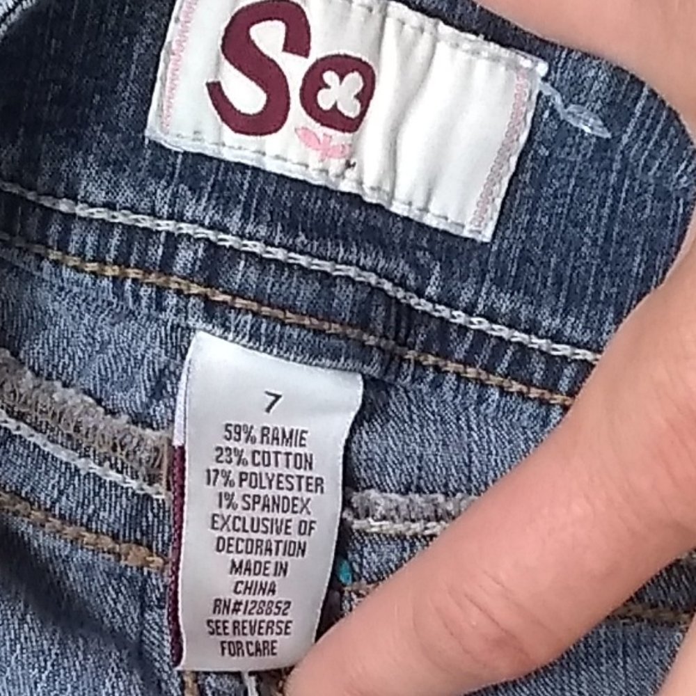 Comfy and Stretchy Jean Shorts size 7  by SO - Picture 3 of 3